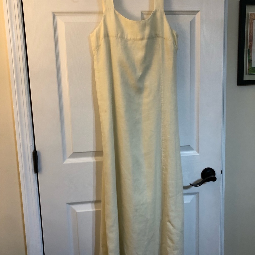 Flattering floor length!